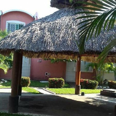 Casa Con Alberca!! Ixtapa Zihuatanejo Apartamento Exterior foto