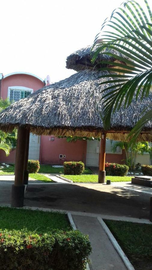 Casa Con Alberca!! Ixtapa Zihuatanejo Apartamento Exterior foto